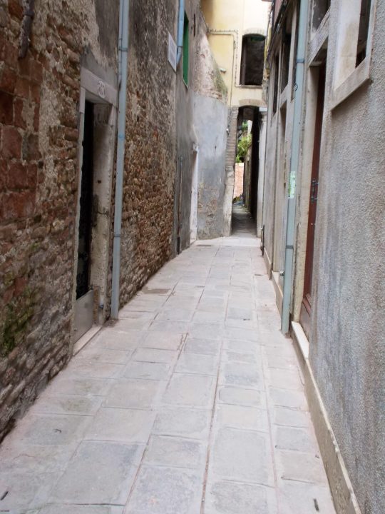 Calle-Varisco-in-Venice-Photo-by-Margie-Miklas